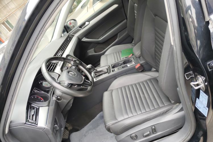 Used Volkswagen Magotan 2018 280TSI DSG Leading Model