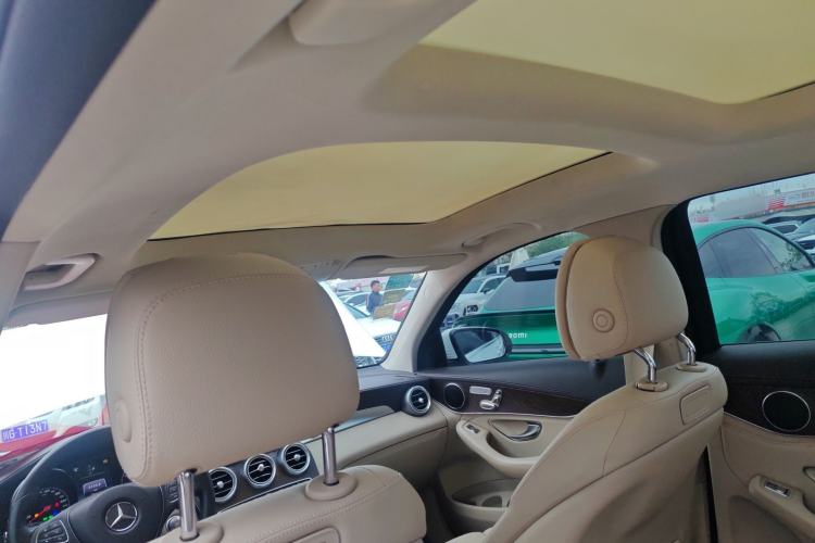 Used Mercedes-Benz GLC 2016 GLC 300 4MATIC Dynamic Model Headliner