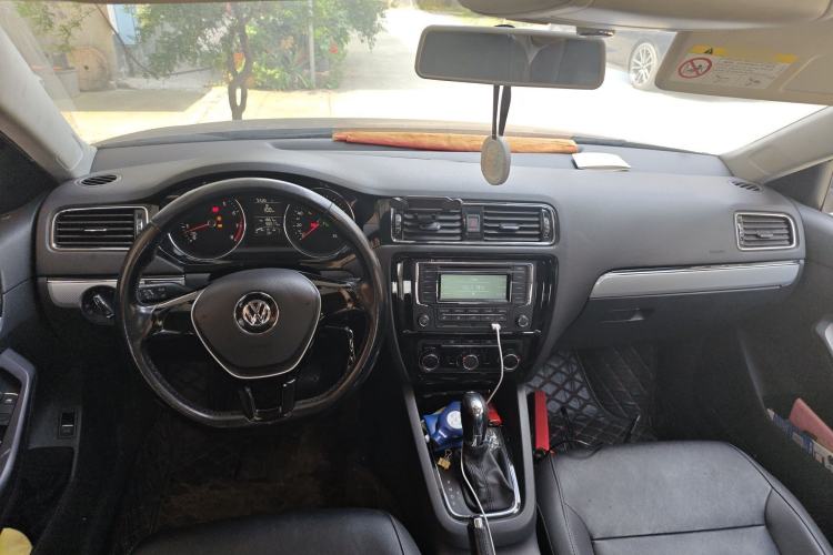 Used Volkswagen Sagitar 2015 1.6L Automatic Comfort Model