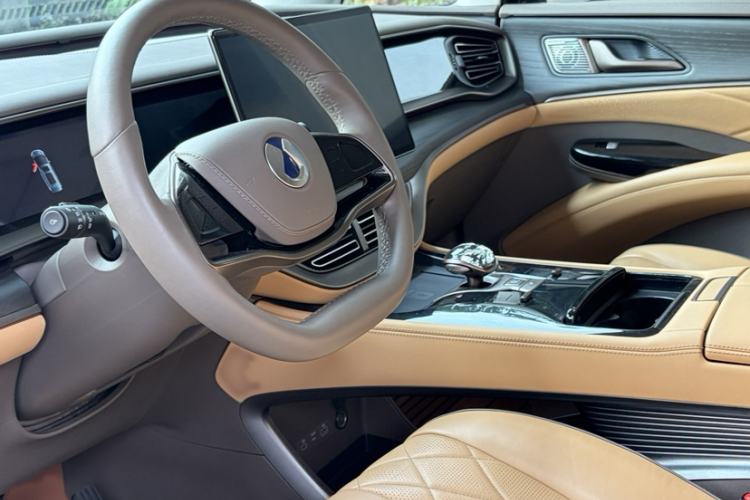 Used Denza D9 2022 DM-i 970 Four-Wheel Drive Flagship Model