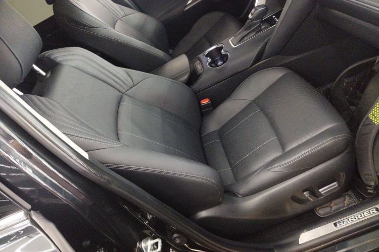 Used Toyota Harrier 2023 Dual-Motor 2.5L CVT 4x4 Deluxe Edition