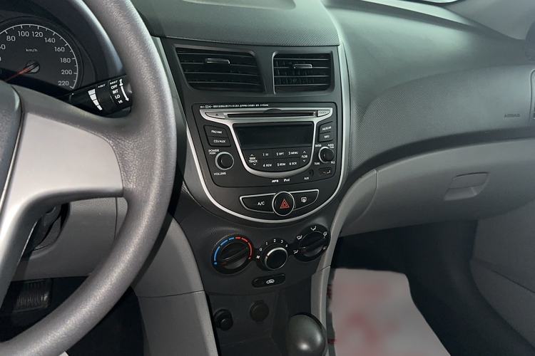 Used Hyundai Verna (older generation) 2014 1.4L Automatic Smart GLS
