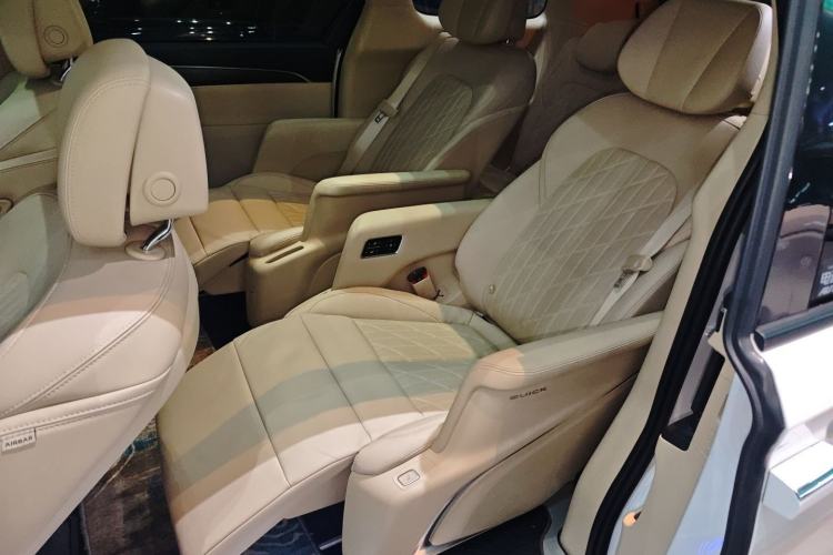 Used Buick GL8 2023 ES Lu Zun Flagship Model
