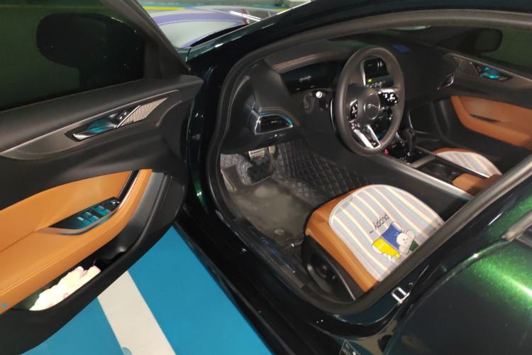 Used Jaguar XEL 2025 2.0T 250 PS R-DYNAMIC 90th Anniversary Edition
