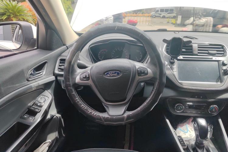 Used Ford Escort 2017 Happiness Edition 1.5L Automatic Fashion Version