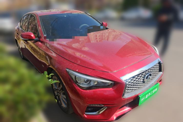 Used Infiniti Q50L 2018 2.0T Enjoyment Edition China V standard Front Right 45 Deg