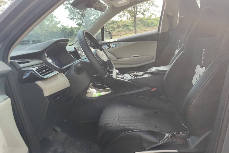 Used Lynk & Co 06 EM-P 2022 PHEV 84 km Range Pro Version