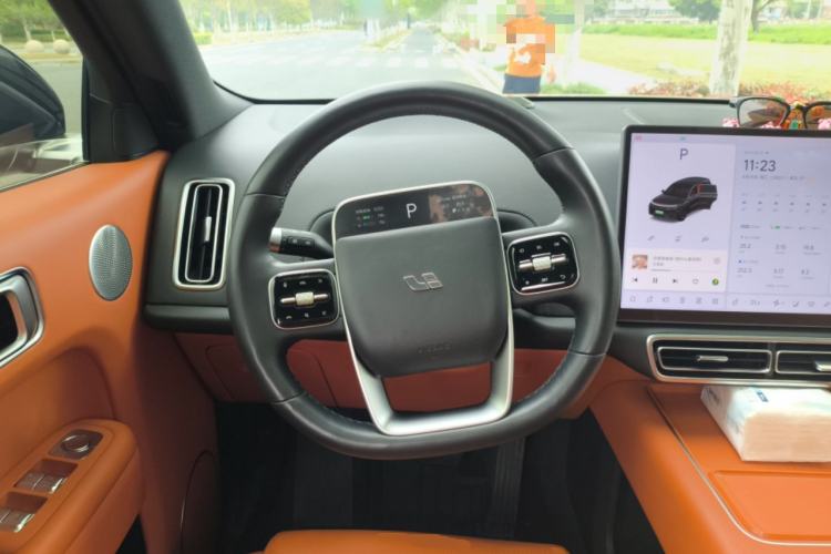 Used Li Auto L8 2023 Pro Model Steering Wheel