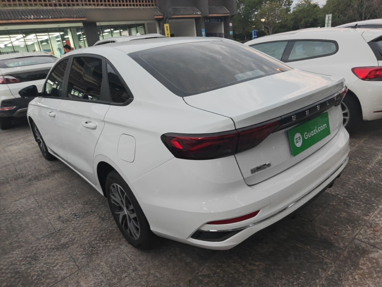 Geely Auto Emgrand 2025 4th Generation 1.5L CVT Longteng Edition — снимка 4