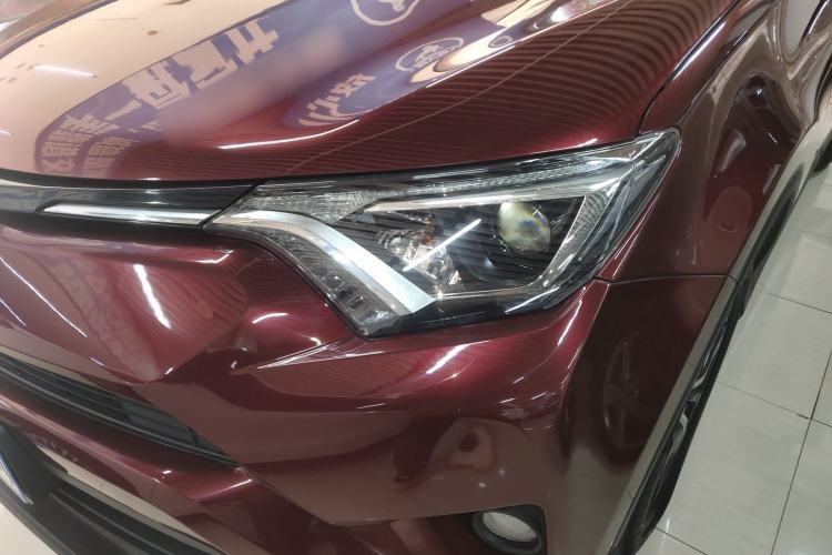 Used Toyota RAV4 2016 2.0L CVT Two-Wheel Drive Comfort Edition China V Standard