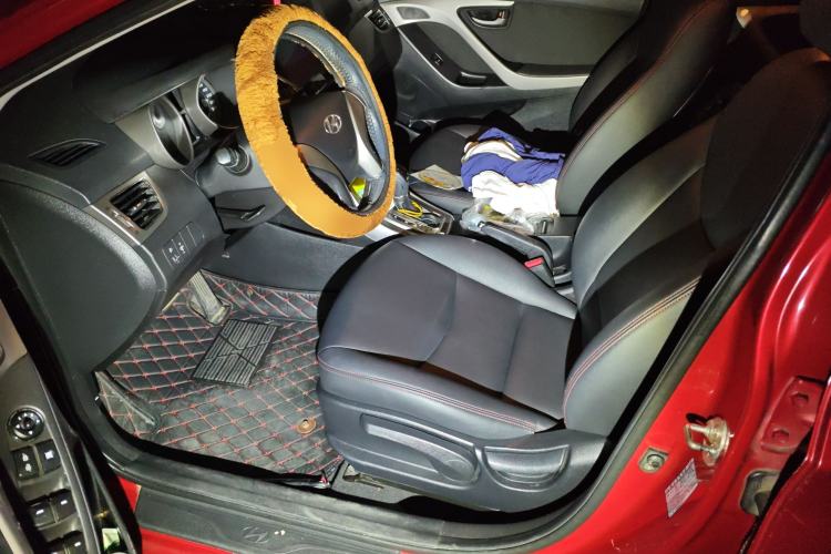 Used Hyundai Elantra (5th Generation / Langdong) 2012 1.6L Automatic Fashion Edition
