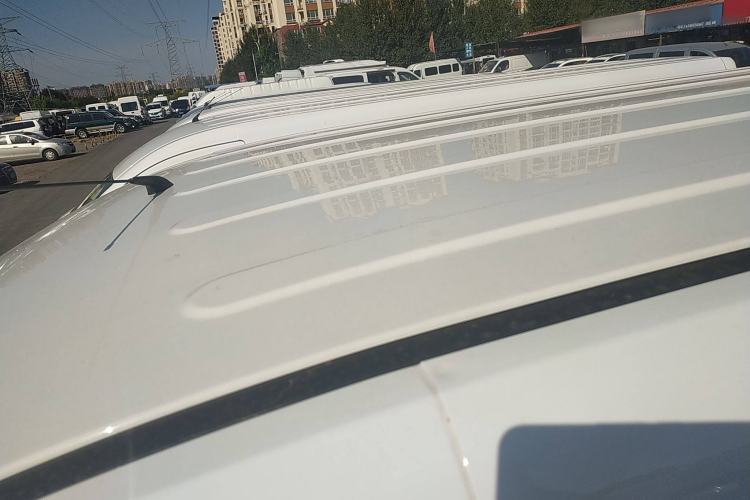 Used Wuling Yangguang 2024 300KM Comfort Version Passenger Van 75kW