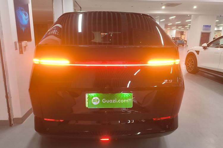 Used XPeng X9 2025 740 Ultra-Long Range Max Rear