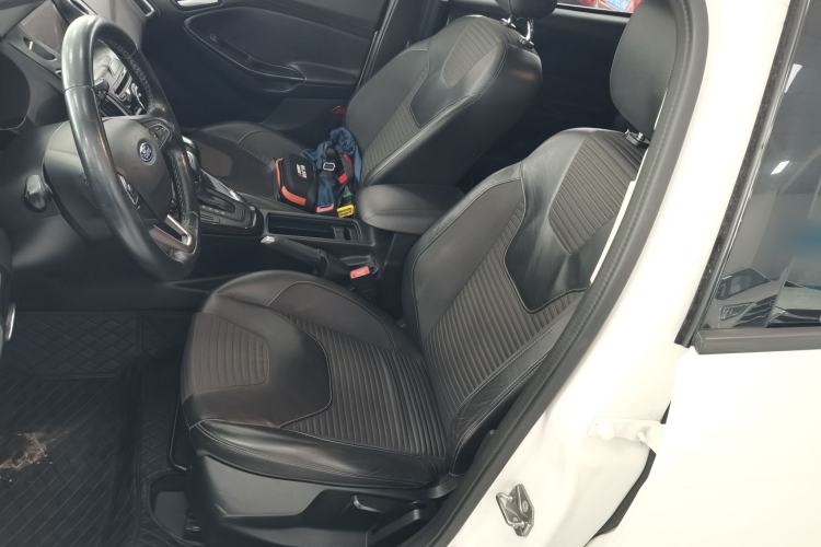 Used Ford Focus 2015 Sedan 1.6L Automatic Trend Model