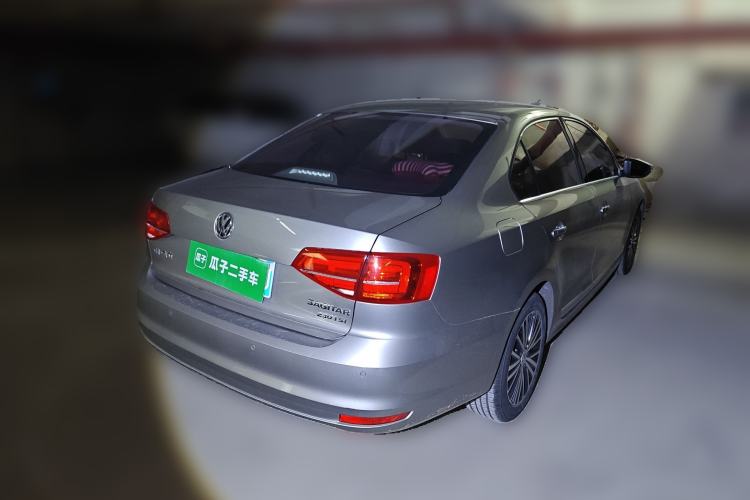 Used Volkswagen Sagitar 2017 230TSI Automatic Luxury Edition
