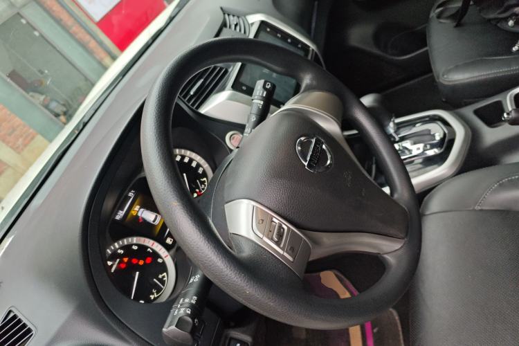 Used Nissan Terra 2020 2.5L XL Upper Automatic Two-Wheel Drive Luxury Edition Steering Wheel