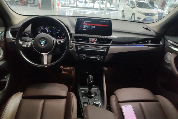 Used BMW X1 2021 Restyled sDrive25Li Leading Edition Center Console