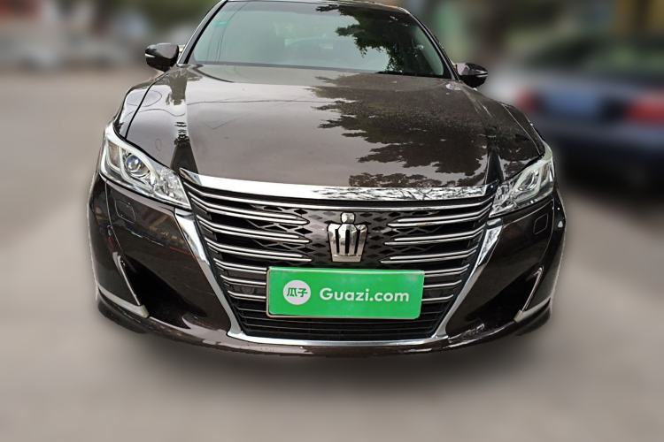 Used Toyota Crown 2015 2.0T Fashion Edition
