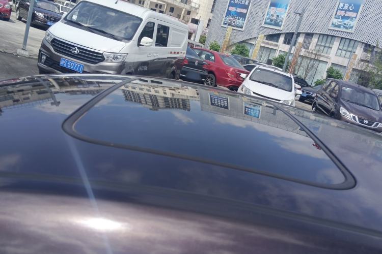 Used Geely Auto Emgrand 2016 Sedan 1.5L CVT Upward Version Roof