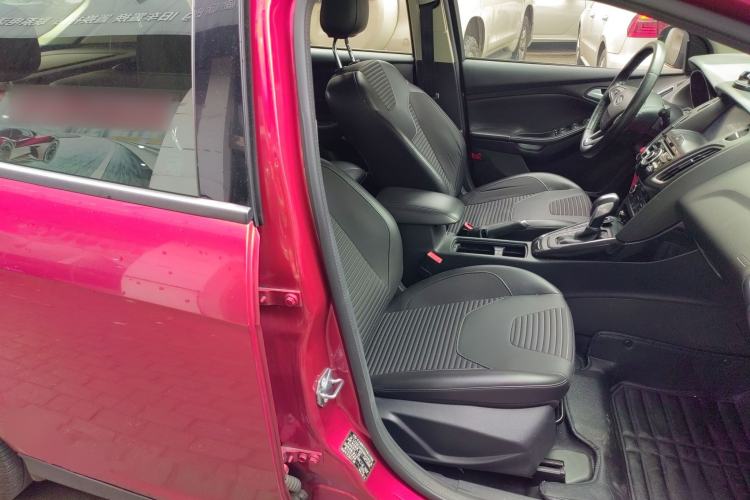 Used Ford Focus 2017 Hatchback 1.6L Automatic Fashion Edition Smart Drive Version