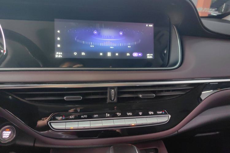 Used GAC Trumpchi M6 2023 PRO 270T DCT Luxury Edition
