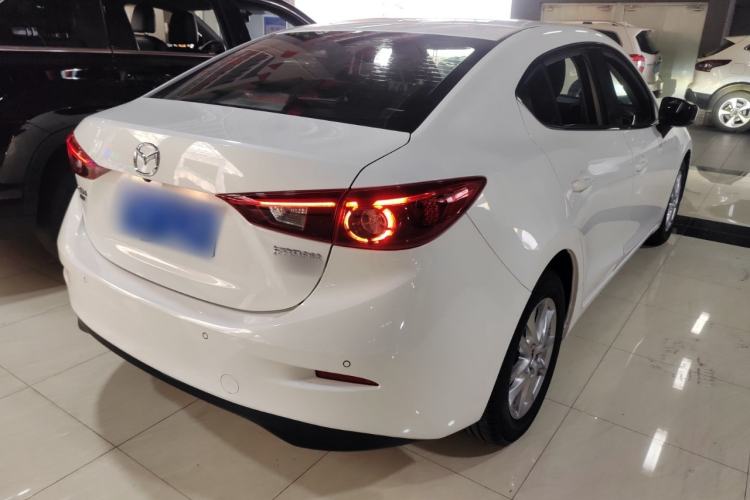 Used Mazda Mazda 3 Axela 2017 Sedan 1.5L Automatic Luxury Model China VI Standard