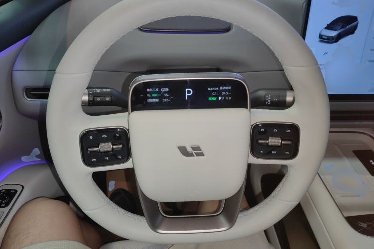 Used Li Auto i8 2025 Model Standard Version
