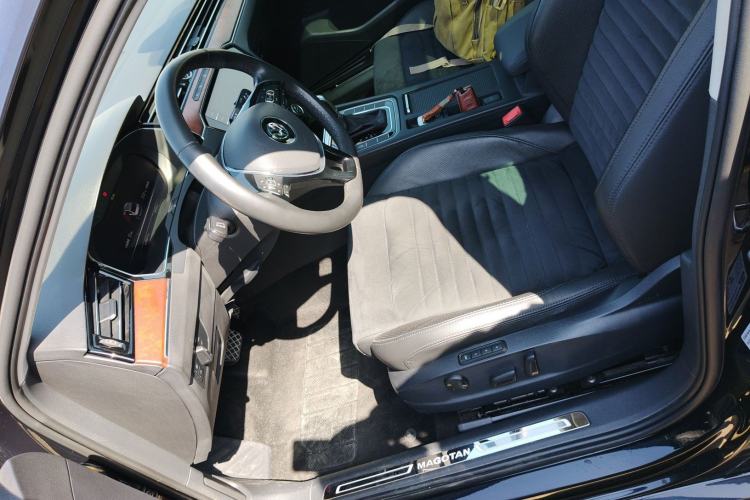 Used Volkswagen Magotan 2019 330TSI DSG Luxury Version China VI Standard
