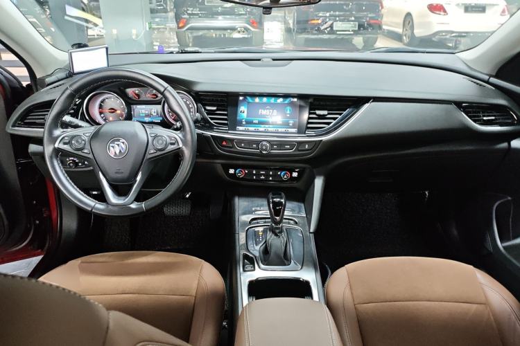 Used Buick Regal 2019 20T Elite Version China V Standard Center Console