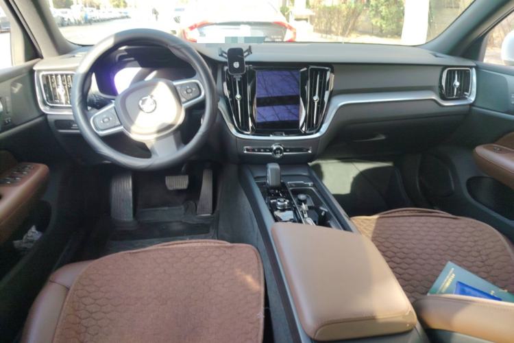 Used Volvo S60 2025 B4 Zhiyi Luxury Edition