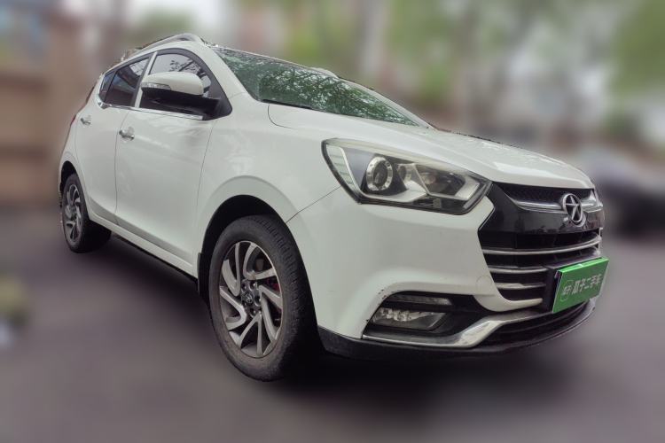 Used JAC Group Refine S2 2015 1.5L Manual Luxury Smart Model Front Right 45 Deg