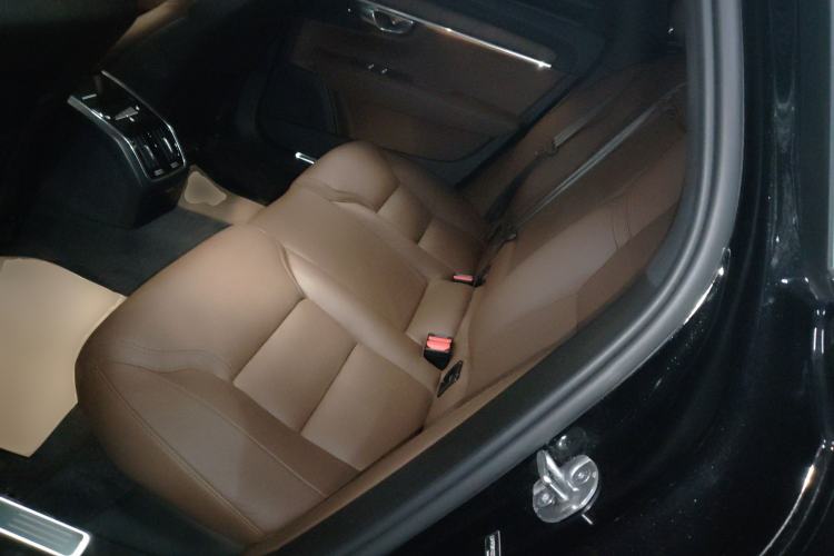 Used Volvo S90 2025 B5 Zhiyuan Luxury Edition
