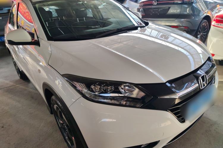 Used Honda Vezel 2017 1.8L CVT Front-Wheel Drive Pioneer Edition
