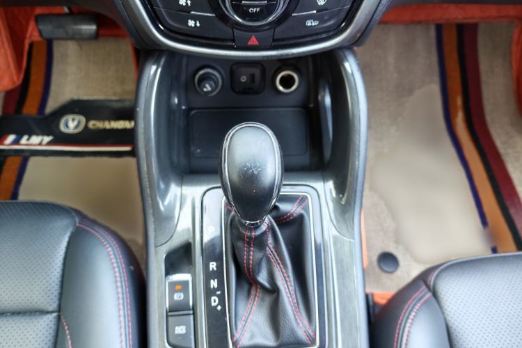 Used CHANGAN CS75 2017 Shangkui Edition 1.5T Automatic Fengxiang Model
