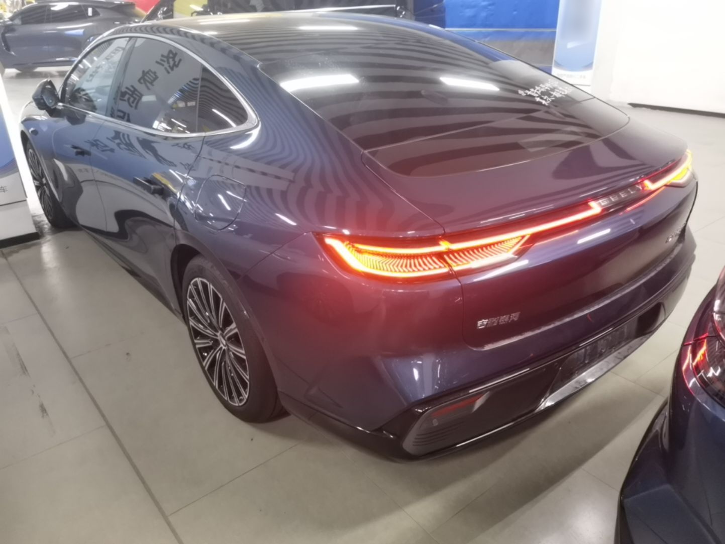 Geely Galaxy 8 2025 130km EM-P Starship Edition — снимка 4