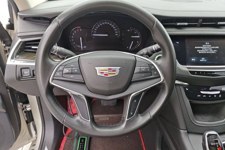 Used Cadillac XT5 2016 28T Four-Wheel Drive Luxury Model
