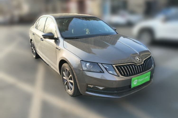 Used Skoda Octavia 2020 1.5L Automatic SmartDrive Comfort Edition Front Right 45 Deg