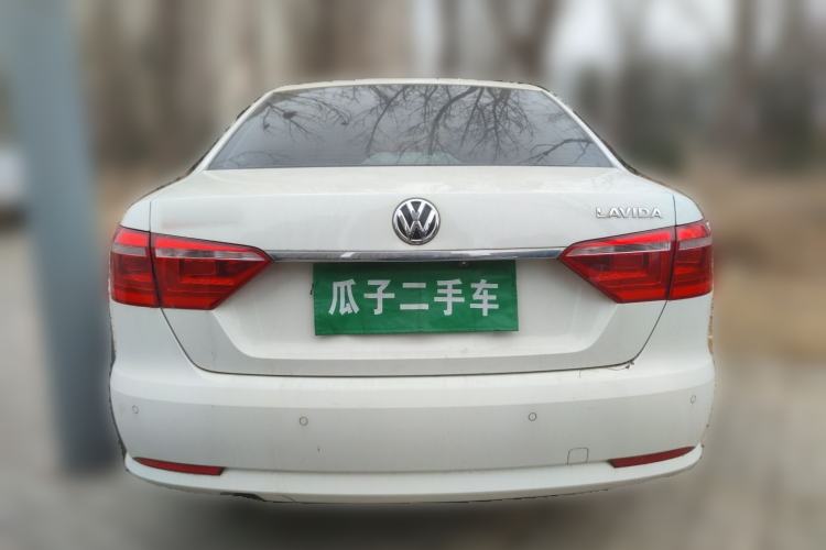 Used Volkswagen Lavida 2013 Revised Version 1.6L Automatic Luxury Edition
