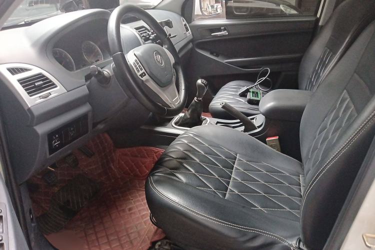 Used Foton Tunland 2017 2.4L E3 Gasoline 4x4 Elite Edition 4G69S4M