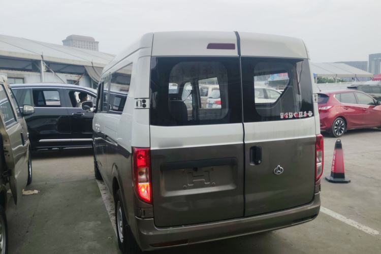 Used CHANGAN KUAYUE Xing V5 2022 1.5L Comfort-Grade 5-7 Seater Passenger Vehicle JL473QH Rear