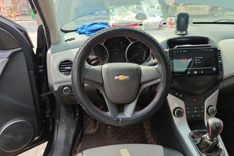 Used Chevrolet Cruze 2012 1.6L SE MT Steering Wheel