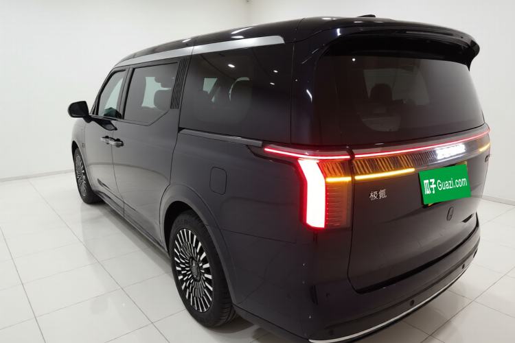 Used Zeekr 009 2022 WE Edition