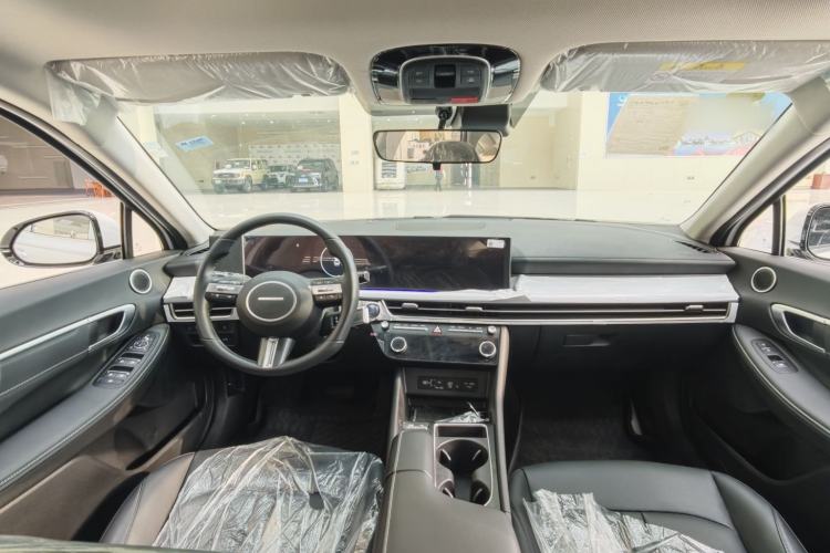 Used Hyundai Sonata 2024 1.5T Pro
