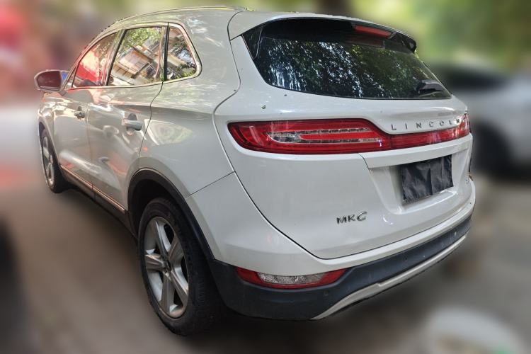 Used Lincoln MKC 2017 2.0T Two-Wheel Drive Deluxe Edition Rear Left 45 Deg