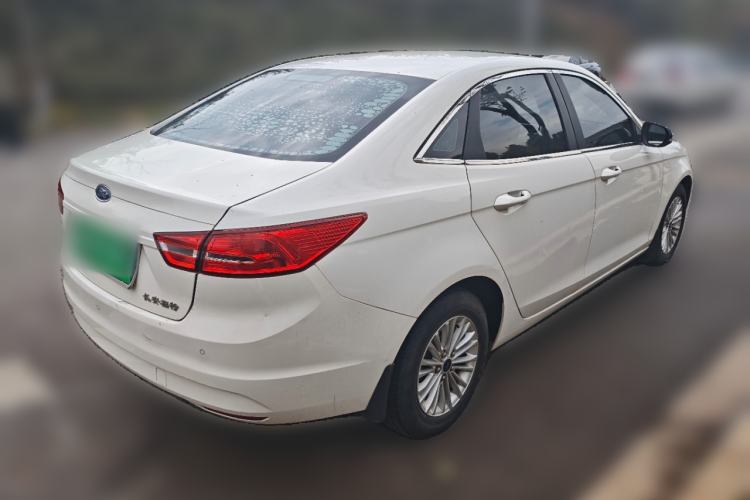 Used Ford Escort 2015 1.5L Automatic Comfort Edition
