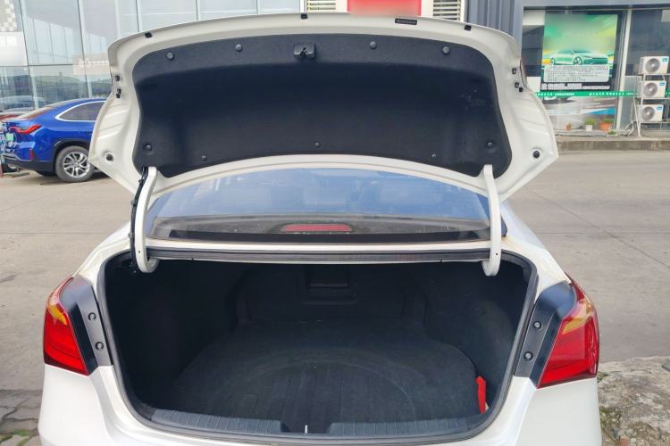 Used Hyundai Mistra 2016 1.8L Automatic Deluxe DLX Model Trunk