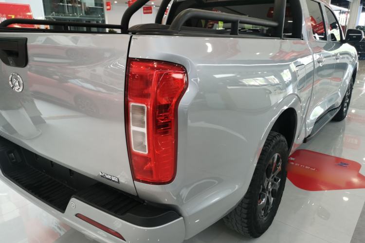 Used Great Wall Poer 2021 2.0T Commercial Version Automatic Diesel Two-Wheel Drive Elite Trim with Long Bed – GW4D20M Right Rear Taillight