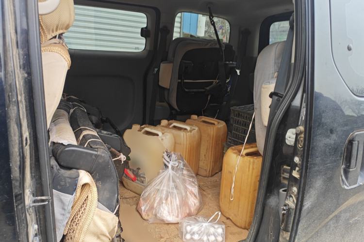 Used Nissan NV200 2011 1.6L 232 Seats Zunya Trim Left Rear Seat