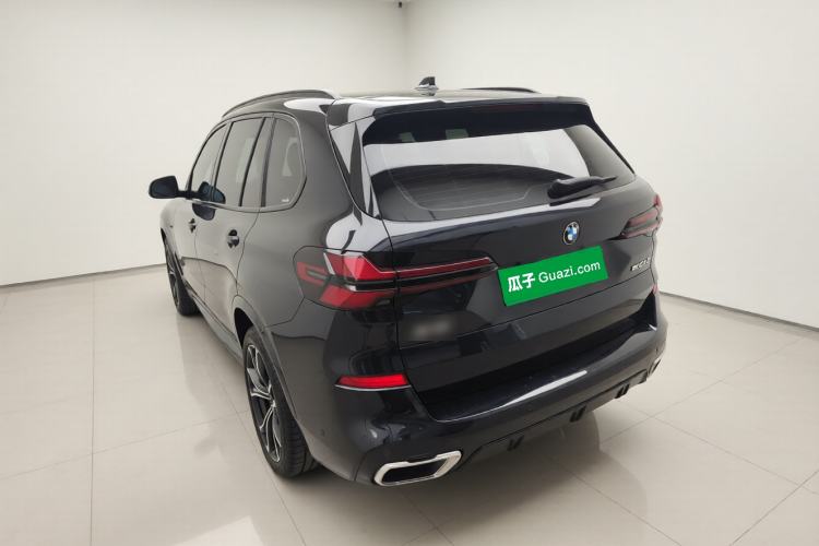 Used BMW X5 2023 xDrive 30Li Luxury M Sport Night Edition Package Exterior 2