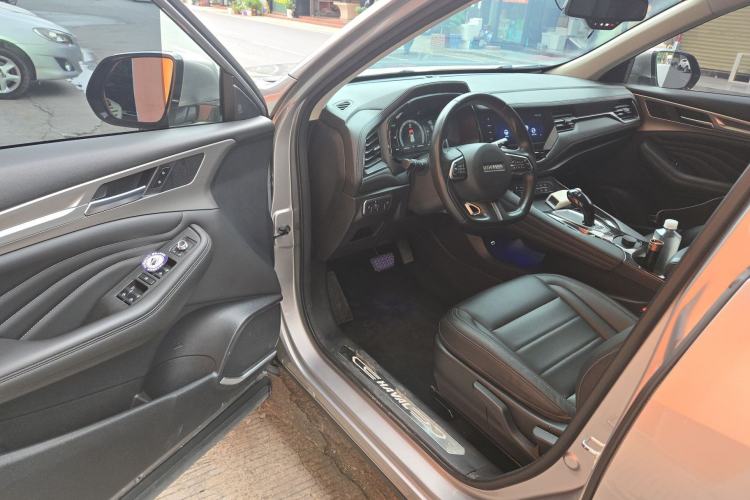 Used Haval F7 2019 1.5T Two-Wheel Drive i-Type China V Standard Driver Seat